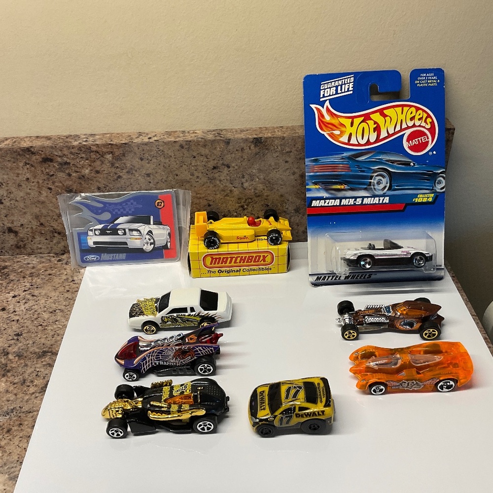 Hot Wheels Collectible Cars  One Matchbox Squirt Car Vintage Excellent Condition